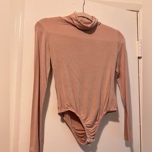 Misguided blush / beige turtleneck bodysuit